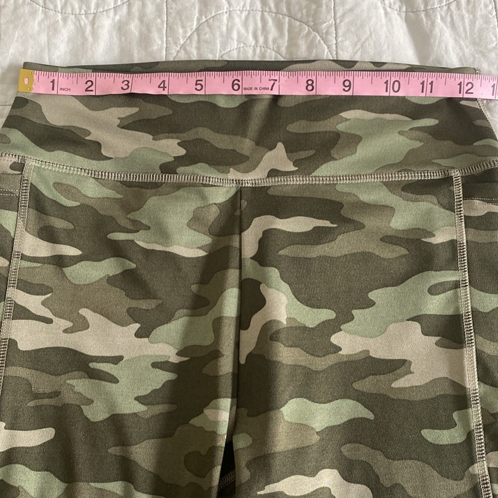 Victoria Secret Pink Sport High Waisted Camo Bike Short Size M - Picture 7 of 10